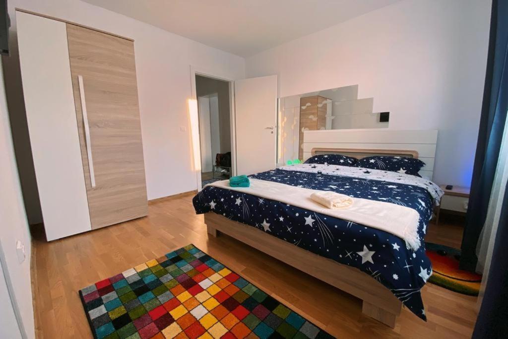 シギショアラApartament Smileyアパートメント エクステリア 写真